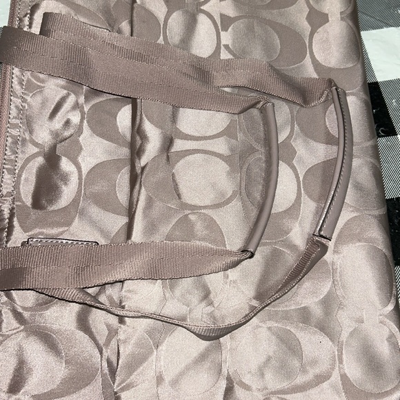 Coach Dusty Pink Weekender Travel Bag With Pouch EC - Picture 12 of 12